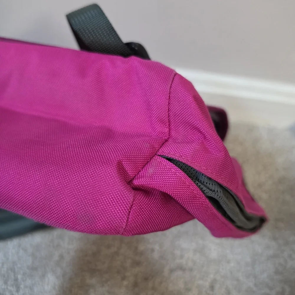 Patagonia Mini Mass Messenger Bag Purple Reflective Adjustable Strap